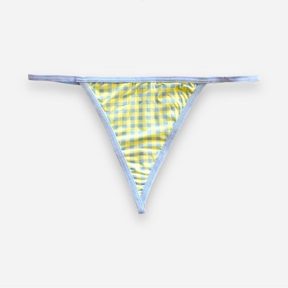 🌸New🌸 SMALL Urban Outfitters Out From Under v-string panty NWT